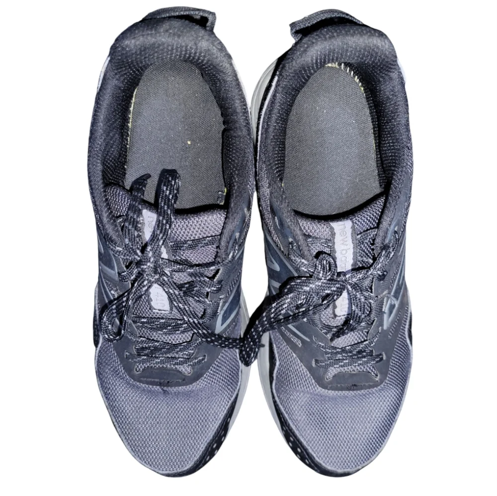 New Balance Men's Size 11 T410 Gray and Black Athletic Shoes - Picture 5 of 11